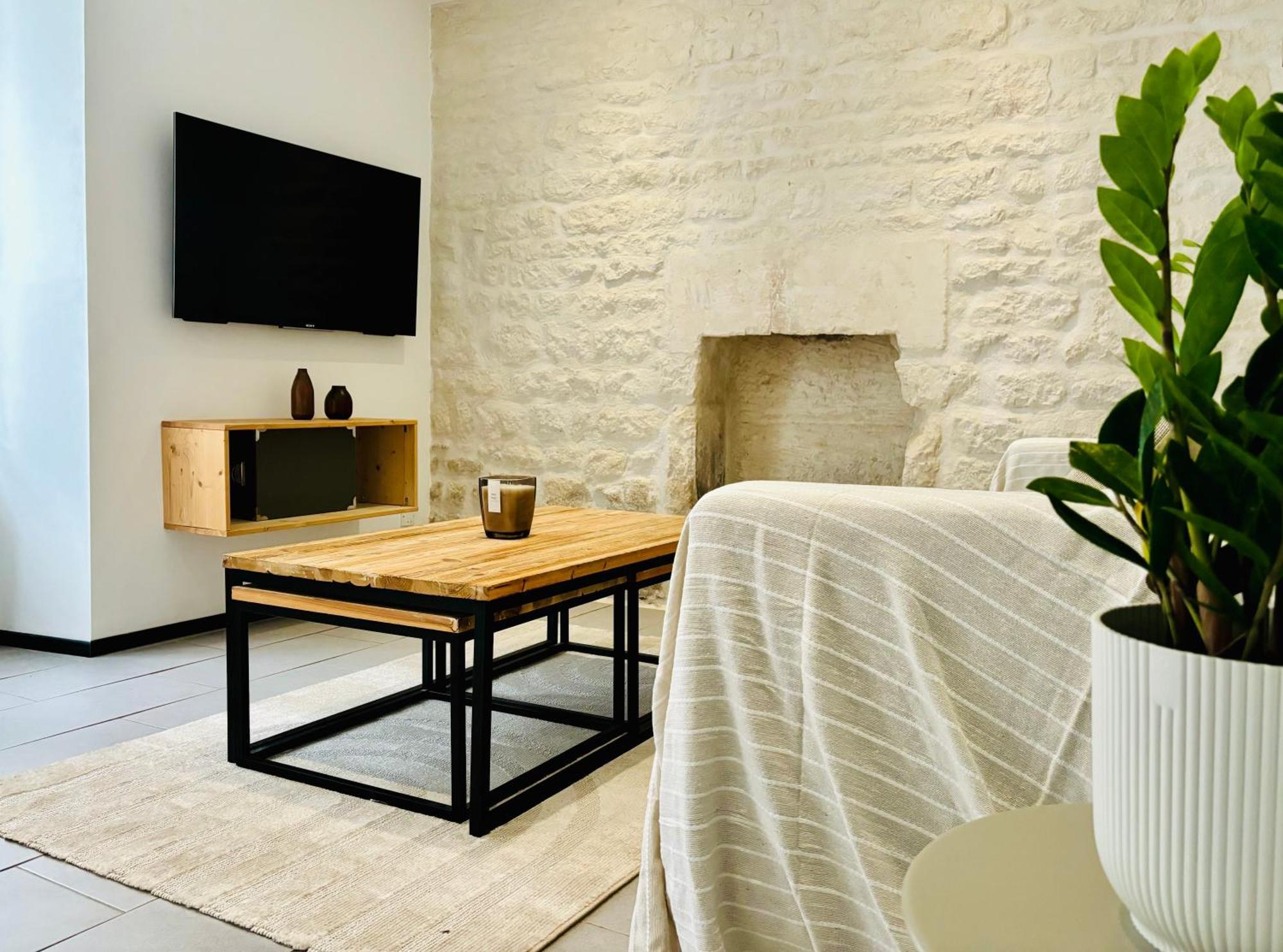 La Maison Du Parc, Charme Et Tranquillite Niort Eksteriør billede
